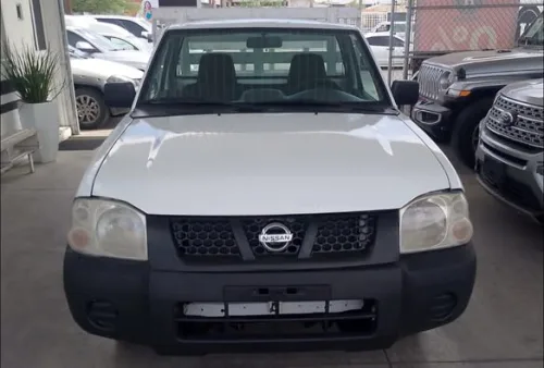 Nissan Estacas 2014