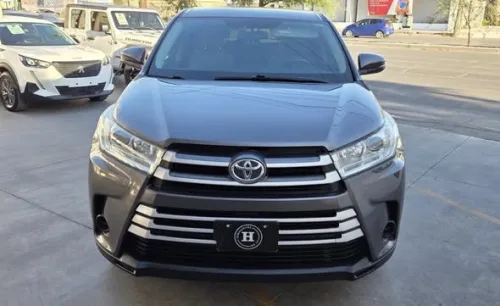 Toyota Highlander LE 2018